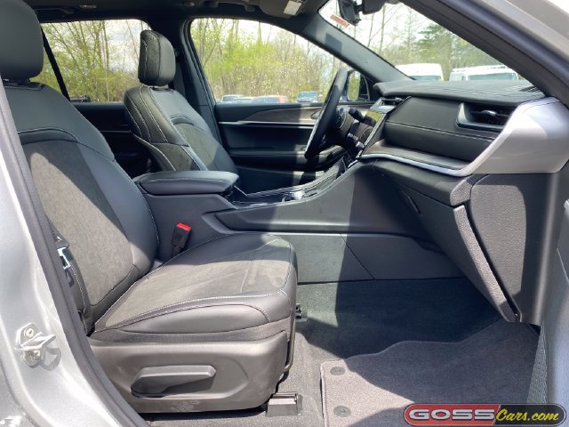 New 2026 Jeep Grand Cherokee Altitude AWD/4WD image 6