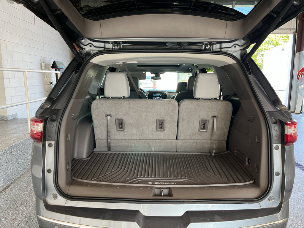 Used 2019 Chevrolet Traverse Premier w/ Driver Confidence II Package image 8