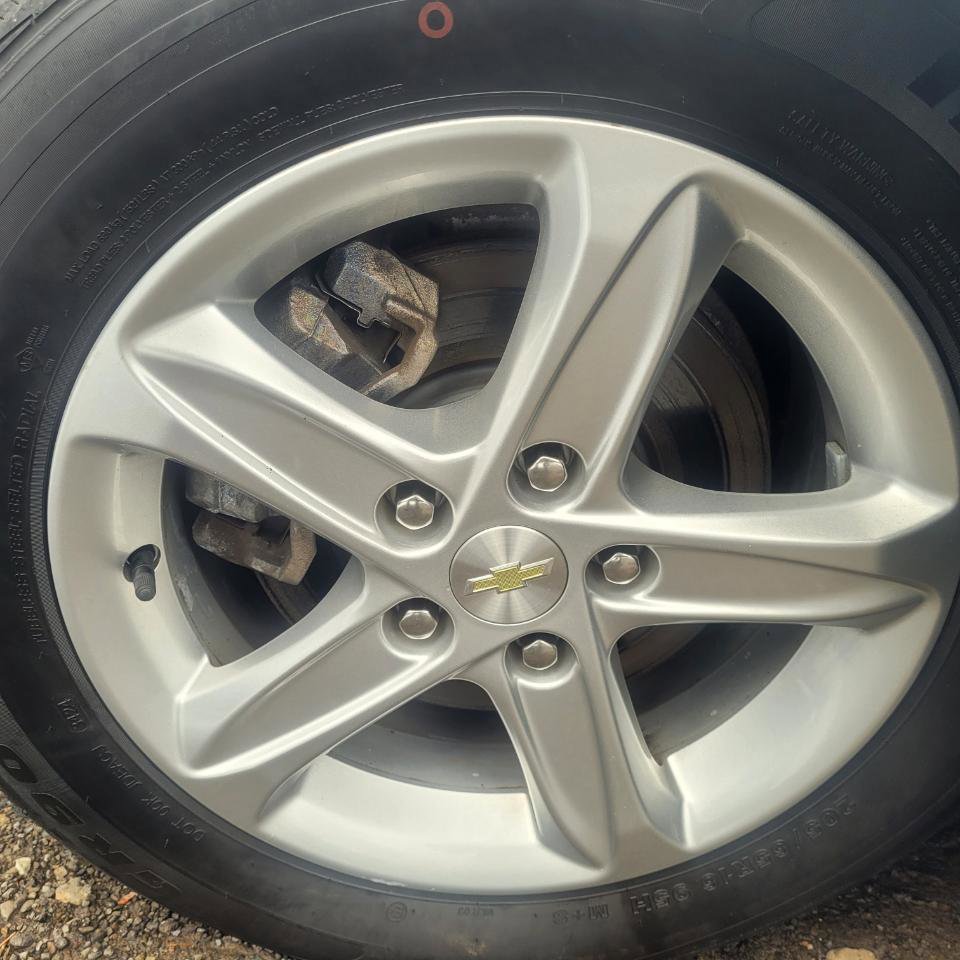 Used 2020 Chevrolet Malibu LS image 33