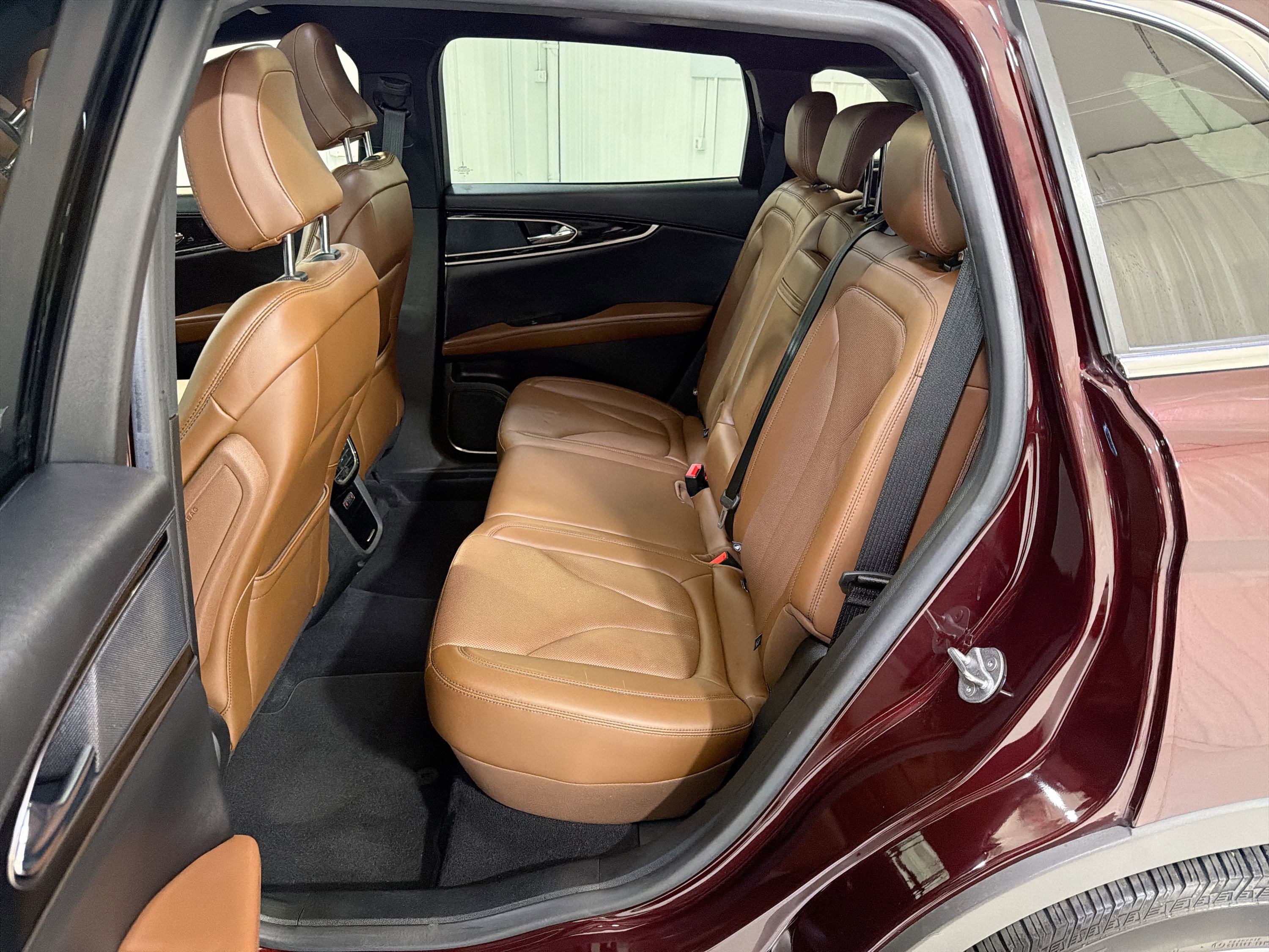 Used 2023 Lincoln Nautilus Reserve AWD/4WD image 25
