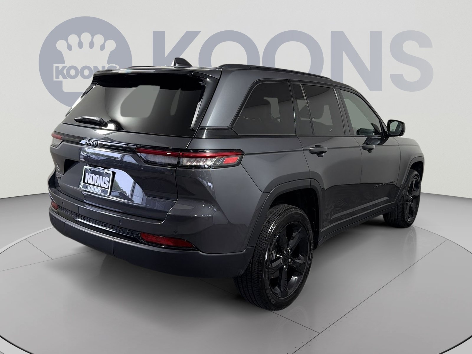 Used 2025 Jeep Grand Cherokee 4WD image 7