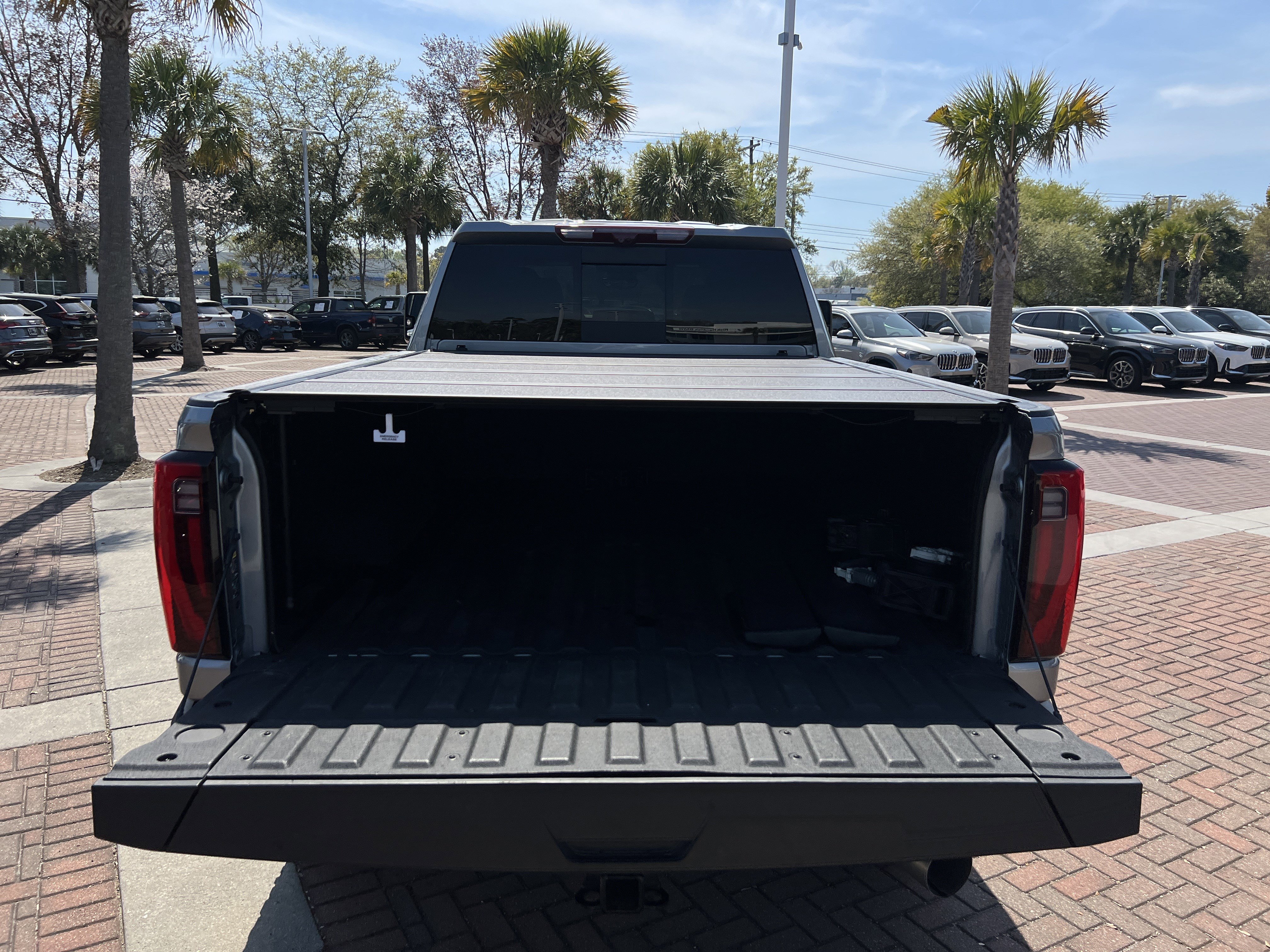 Used 2024 GMC Sierra 2500 Denali w/ Denali Reserve Package image 29