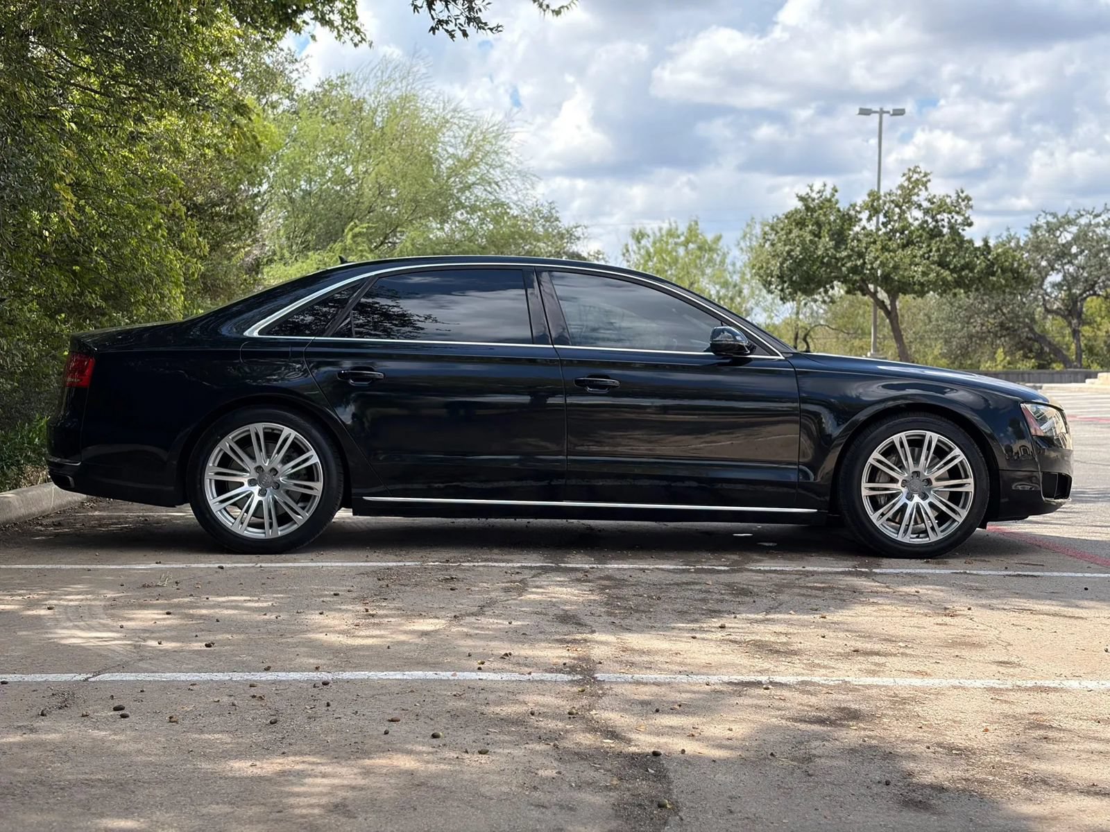 Used 2014 Audi A8 L 4.0T w/ Luxury Package AWD/4WD image 18