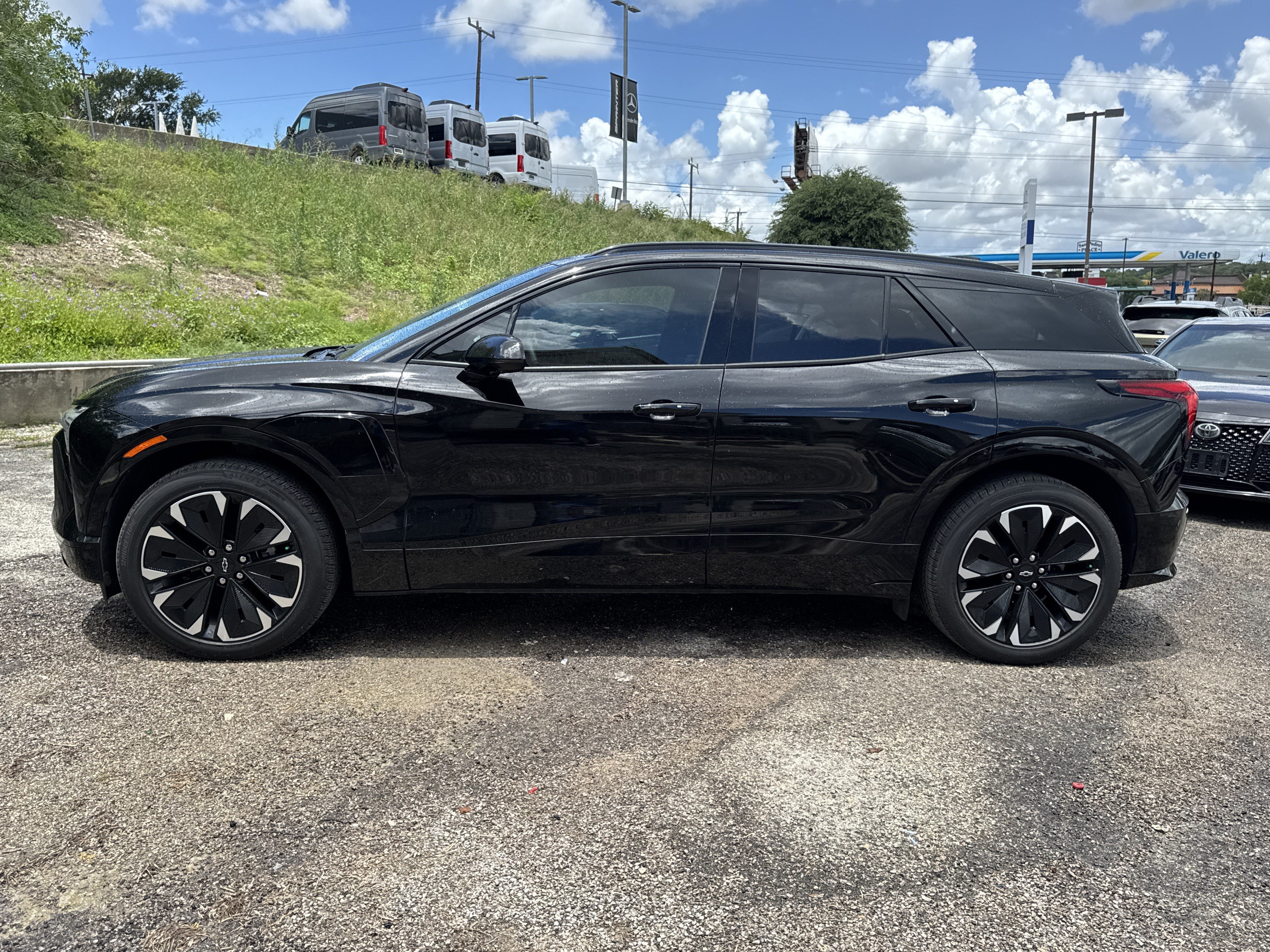 Used 2026 Chevrolet Blazer EV RS FWD image 6