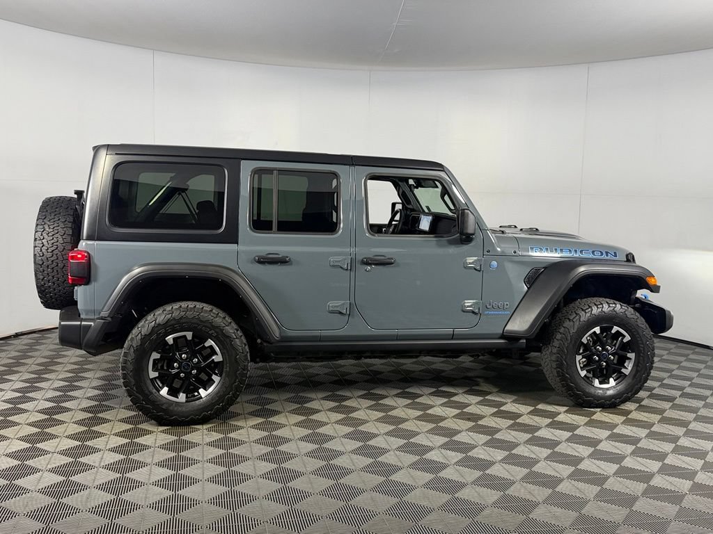 Used 2024 Jeep Wrangler Unlimited Rubicon 4xe w/ Technology Group AWD/4WD image 6