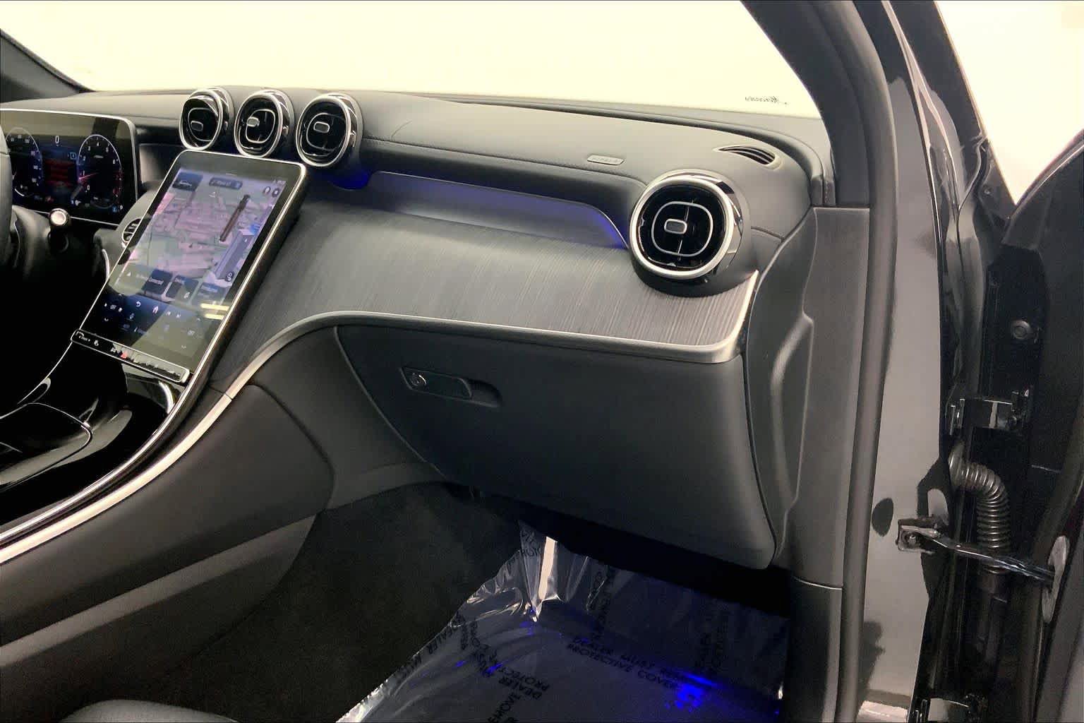 Certified 2023 Mercedes-Benz GLC 300 image 28