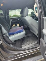 Used 2017 RAM 3500 Big Horn AWD/4WD image 9