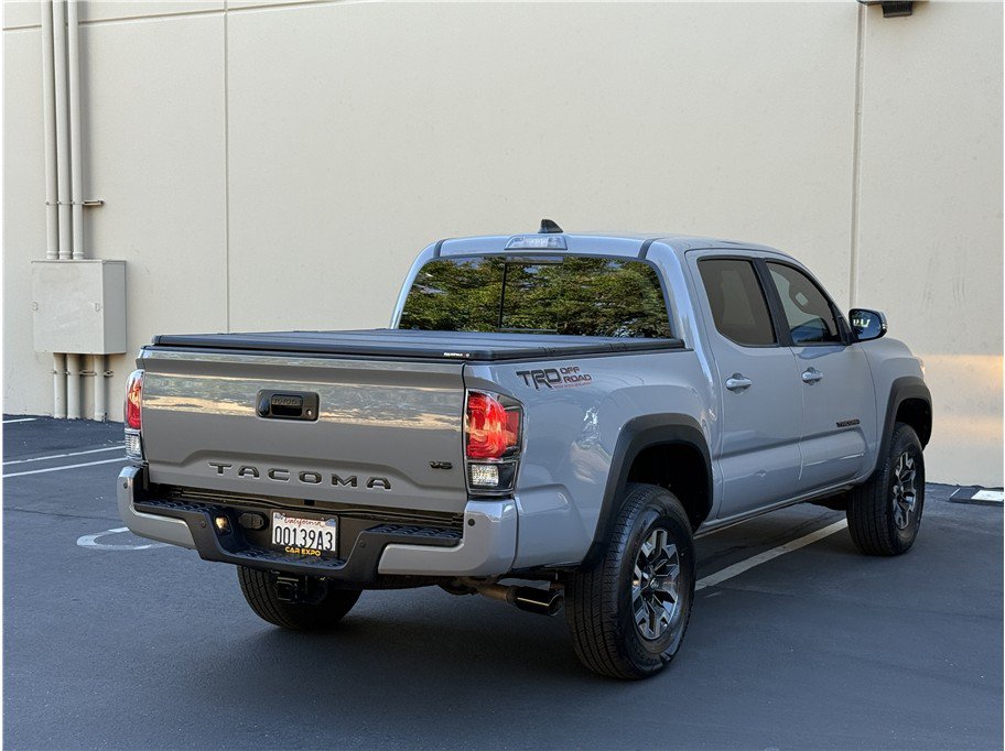 Used 2020 Toyota Tacoma TRD Off-Road w/ Technology Package RWD image 7