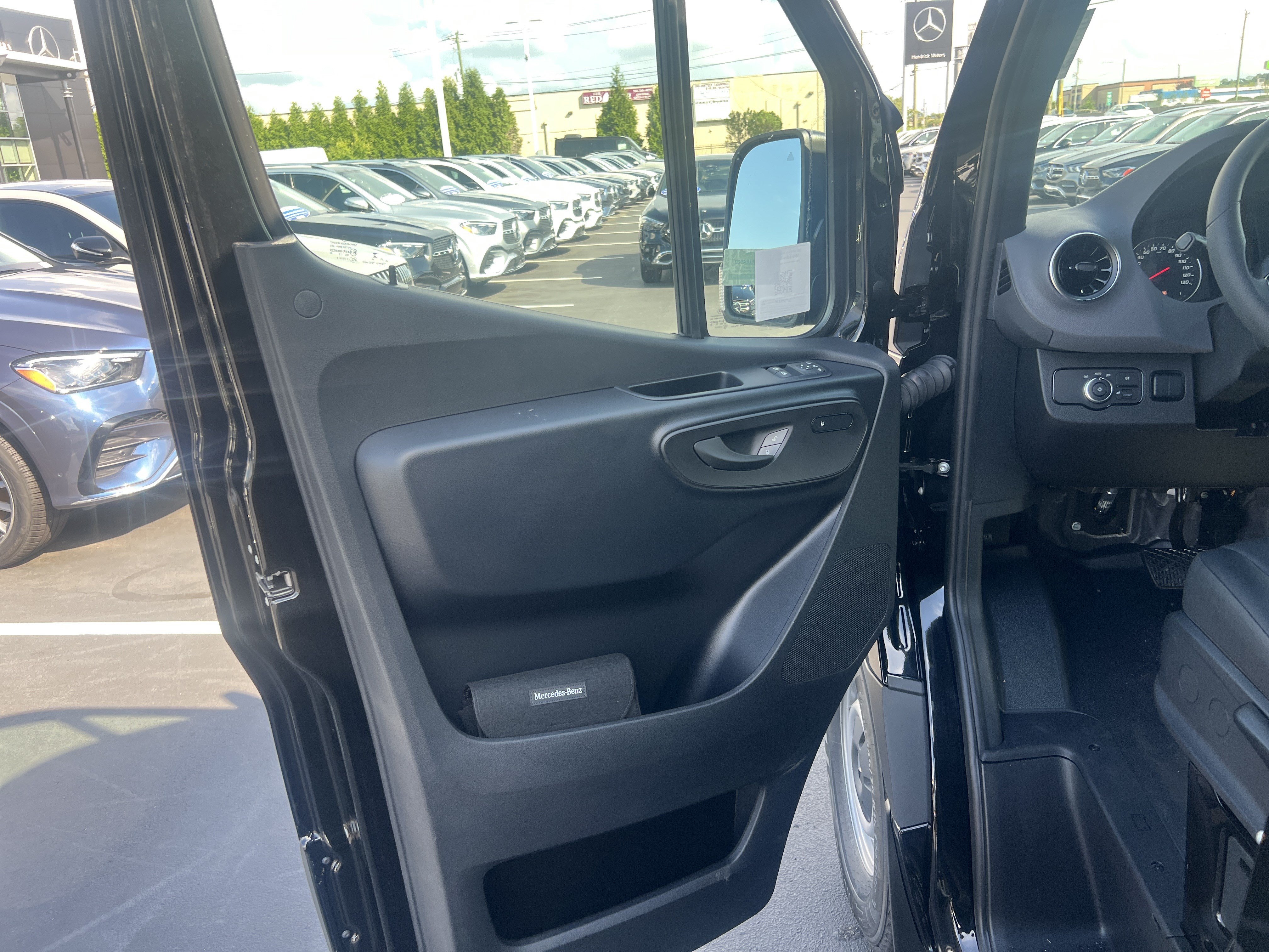 New 2026 Mercedes-Benz Sprinter 2500 image 14
