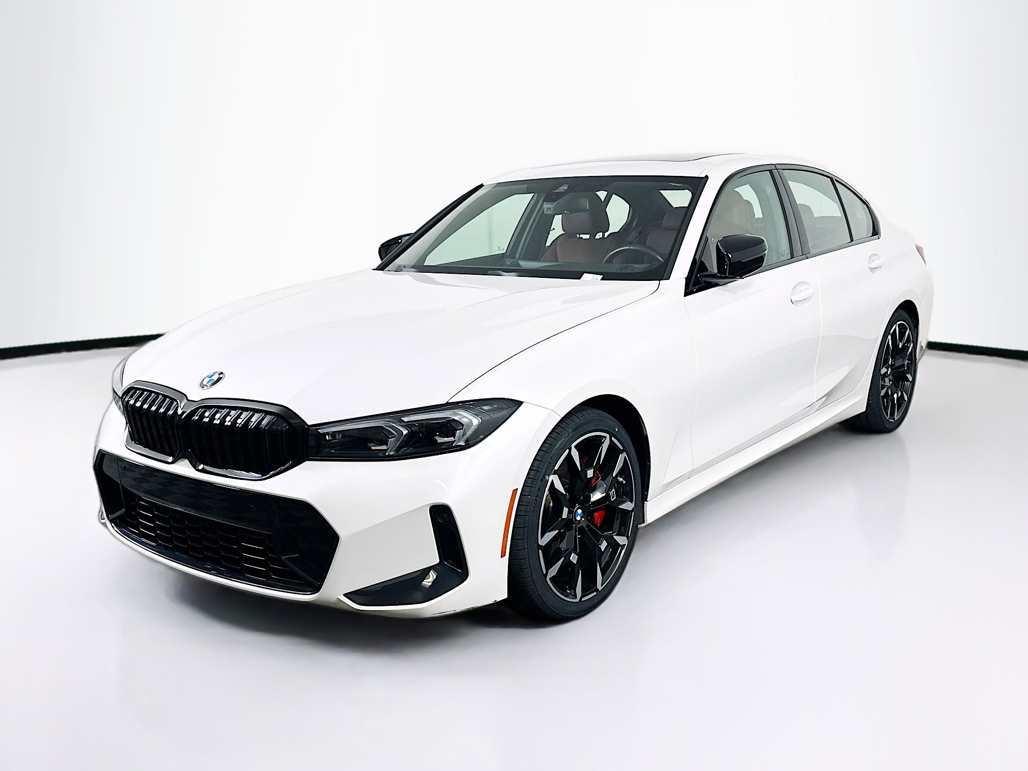 Used 2025 BMW 330i Sedan w/ M Sport Package RWD image 3