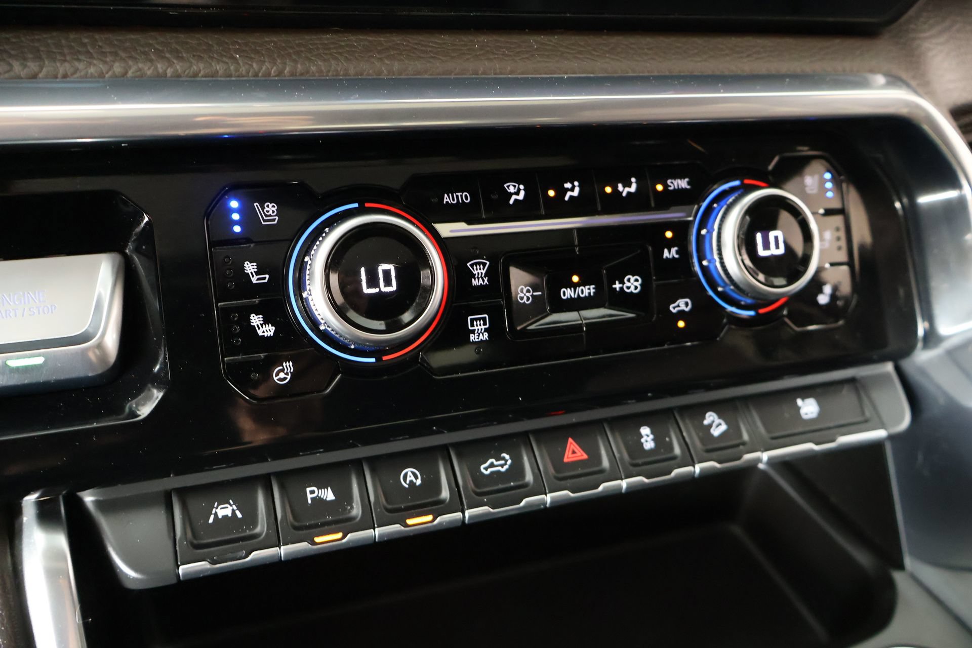 Used 2023 GMC Sierra 1500 Denali AWD/4WD image 8