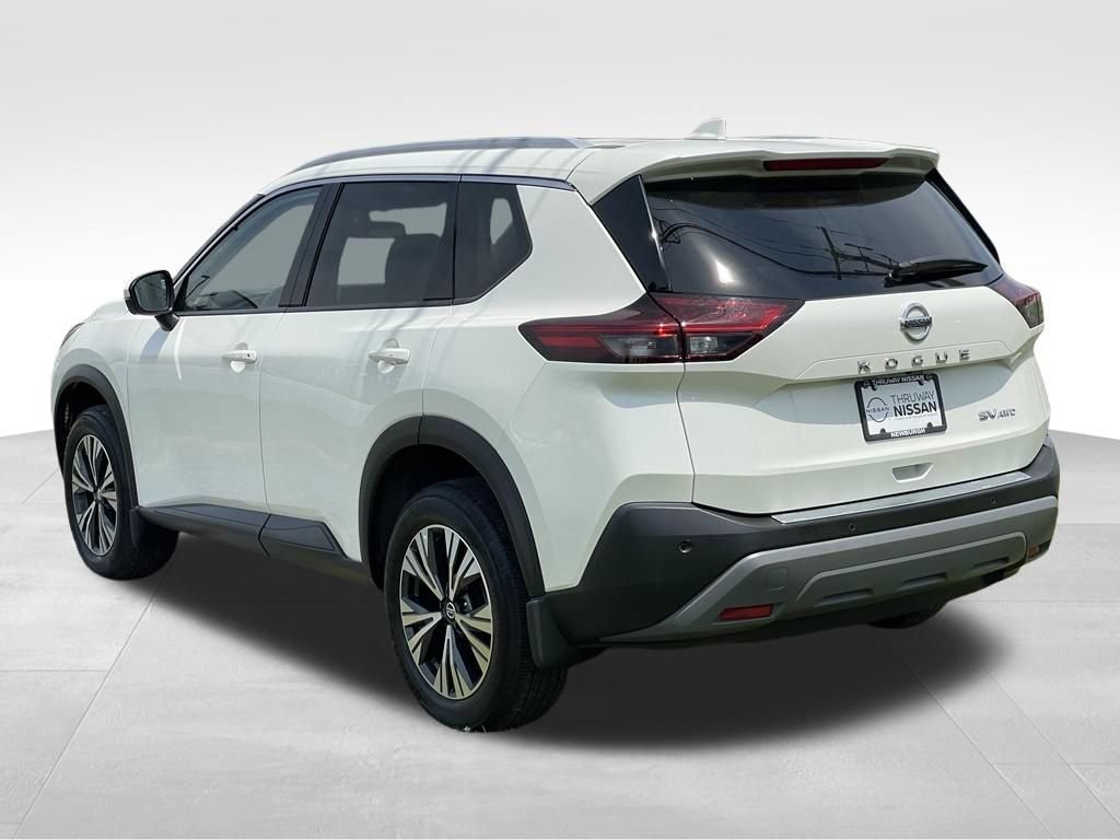 Certified 2023 Nissan Rogue SV w/ SV Premium B Package AWD/4WD image 5