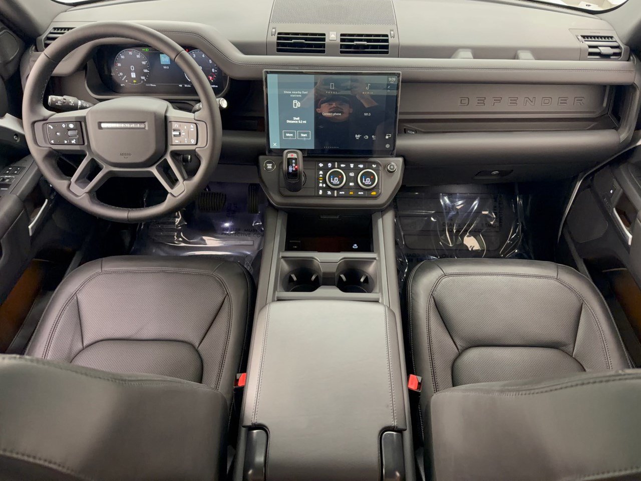 New 2026 Land Rover Defender 110 X-Dynamic SE AWD/4WD image 17