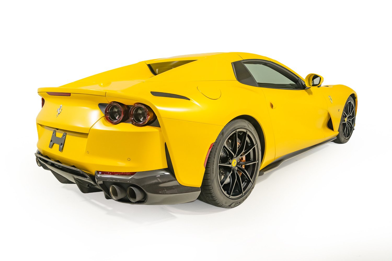 Used 2022 Ferrari 812 GTS RWD image 9