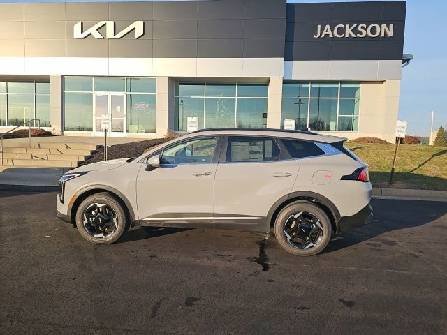 New 2026 Kia Sportage AWD Hybrid image 1