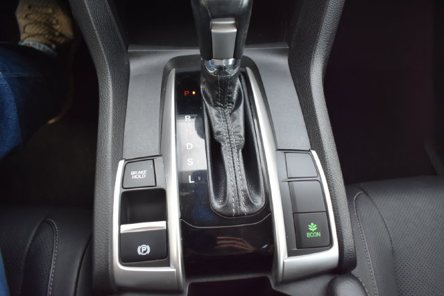 Used 2018 Honda Civic Touring image 33