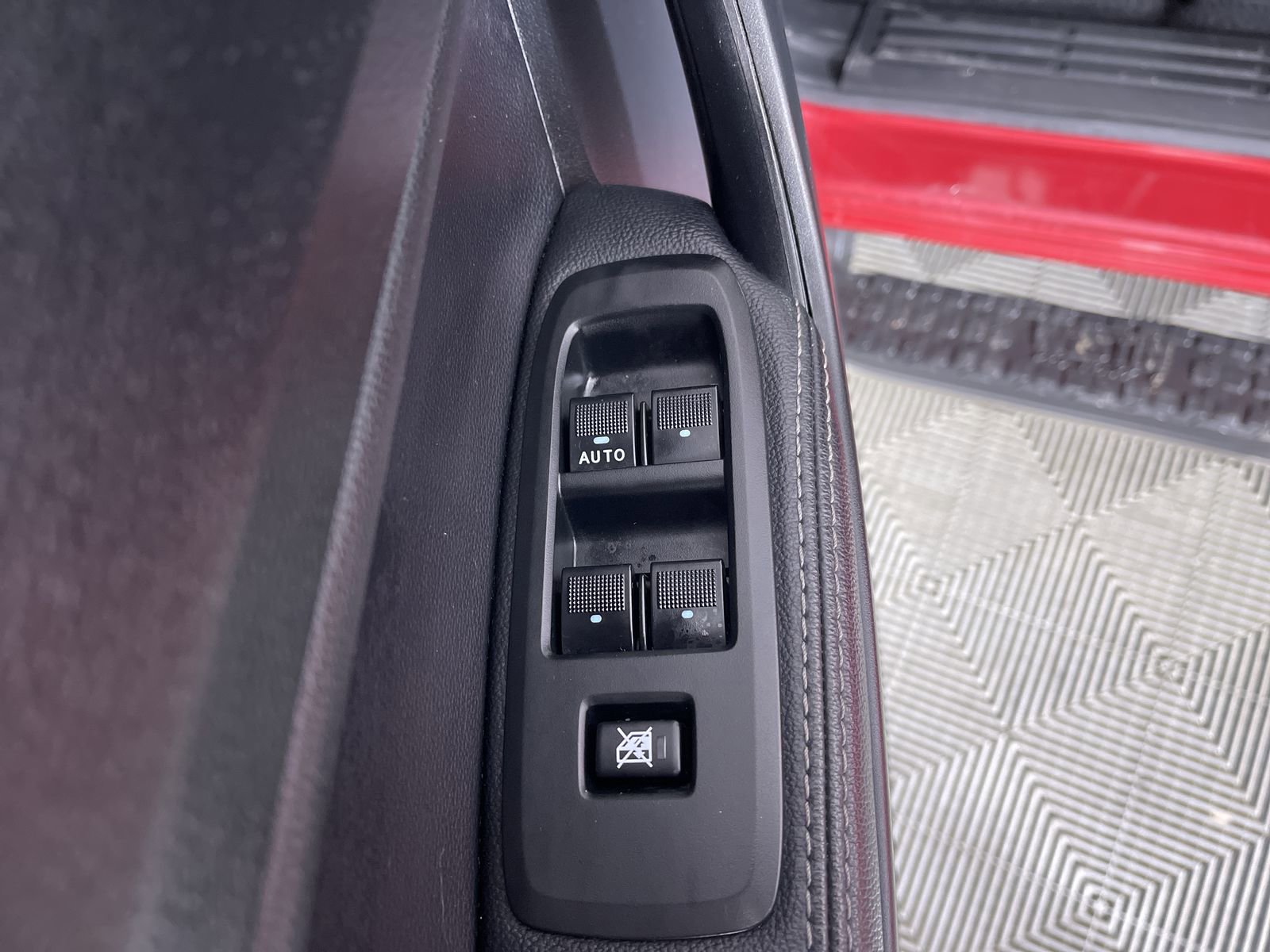 Used 2020 Ford Ranger Lariat w/ FX4 Off-Road Package AWD/4WD image 14