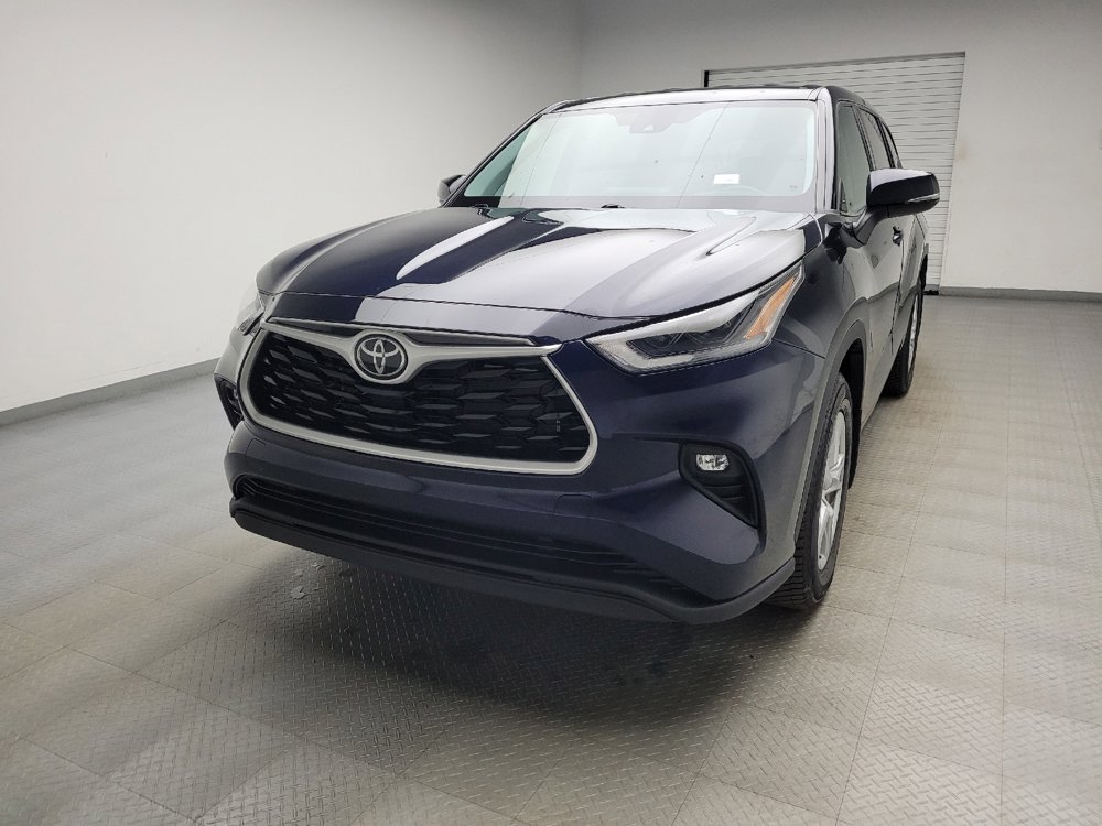 Used 2021 Toyota Highlander LE image 15