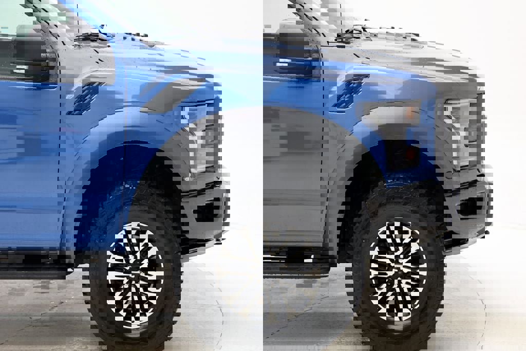 Used 2020 Ford F150 Raptor w/ Equipment Group 801A Mid image 4