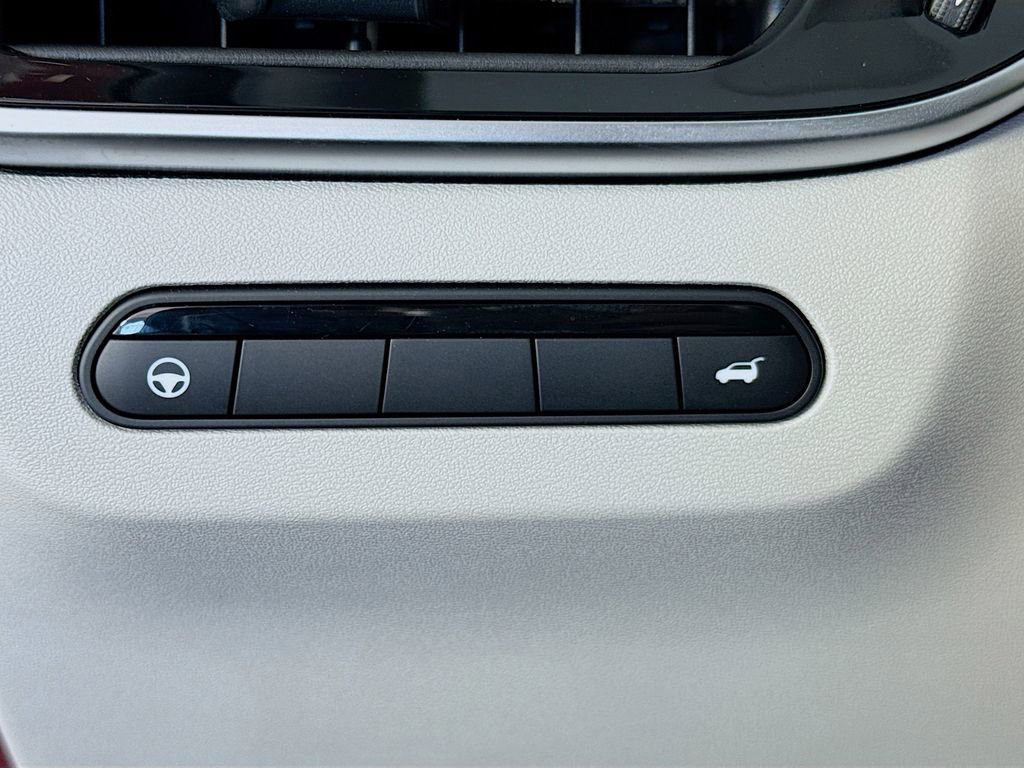 Certified 2026 INFINITI QX60 Luxe w/ Cargo Package FWD image 10