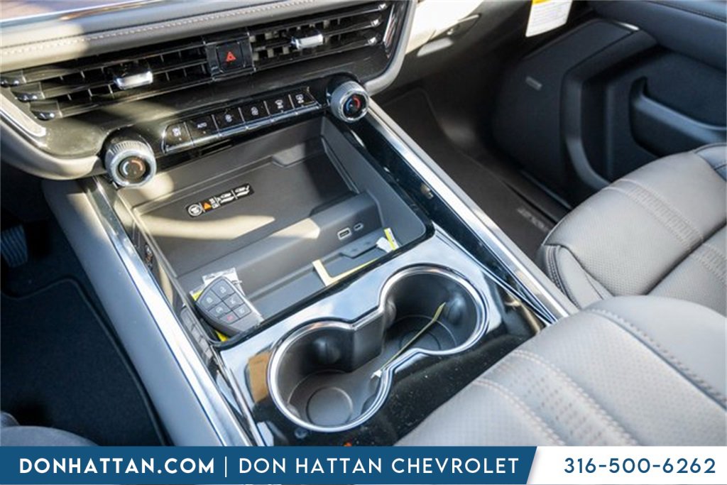 New 2026 Chevrolet Tahoe High Country w/ Sun And Tow Package image 11