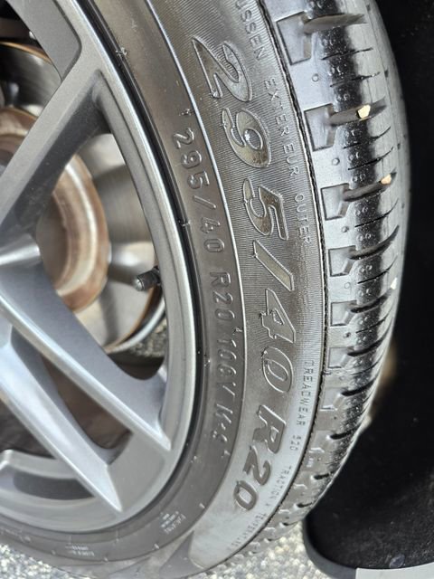 Used 2023 Porsche Macan Turbo AWD/4WD image 31