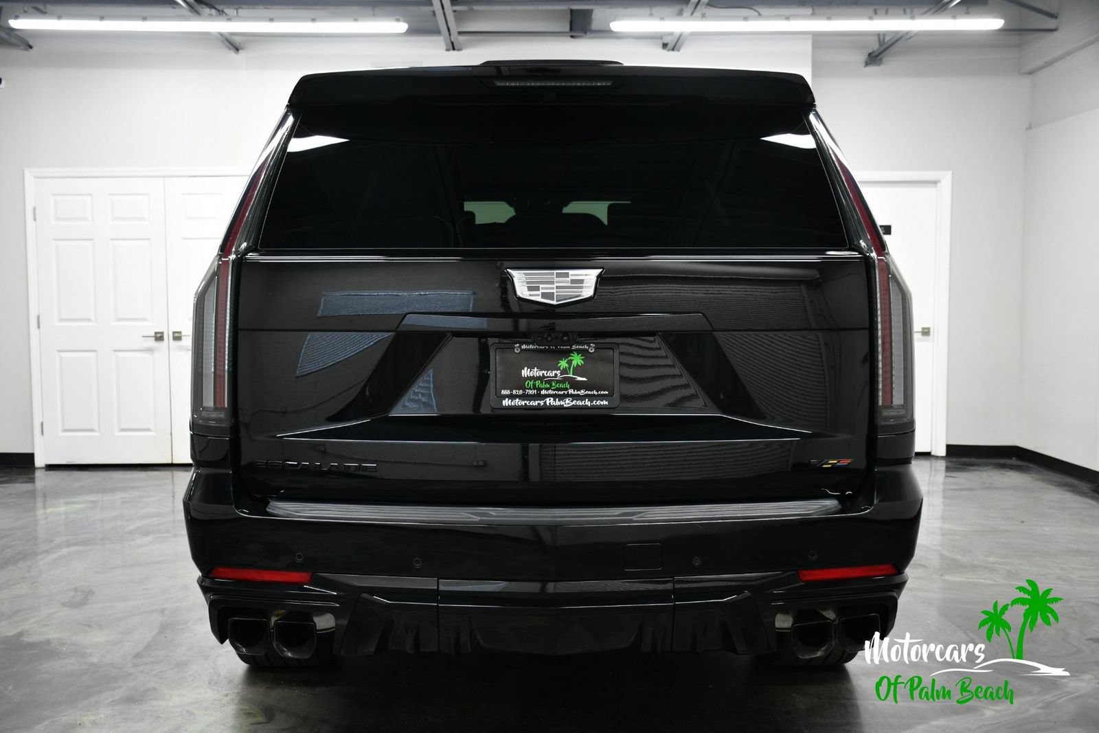 Used 2026 Cadillac Escalade ESV V w/ LPO, ONYX Package AWD/4WD image 12