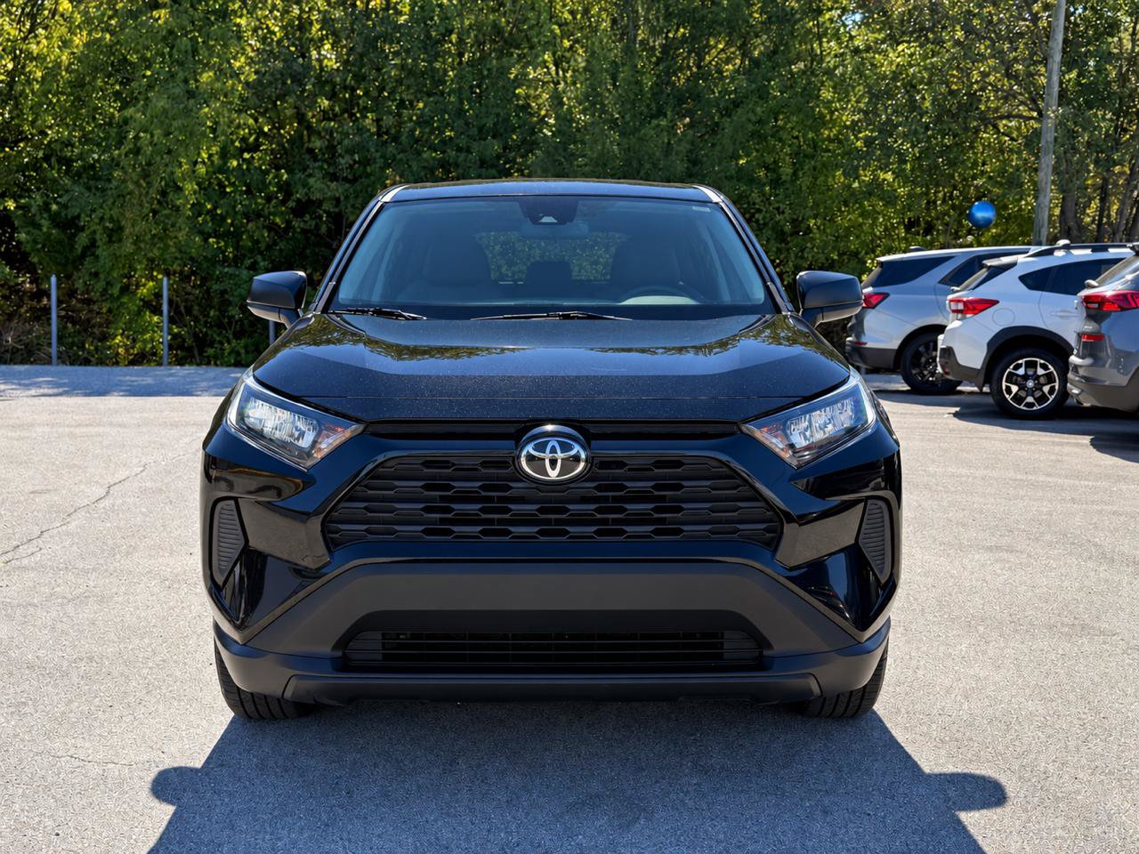 Used 2022 Toyota RAV4 LE FWD image 2
