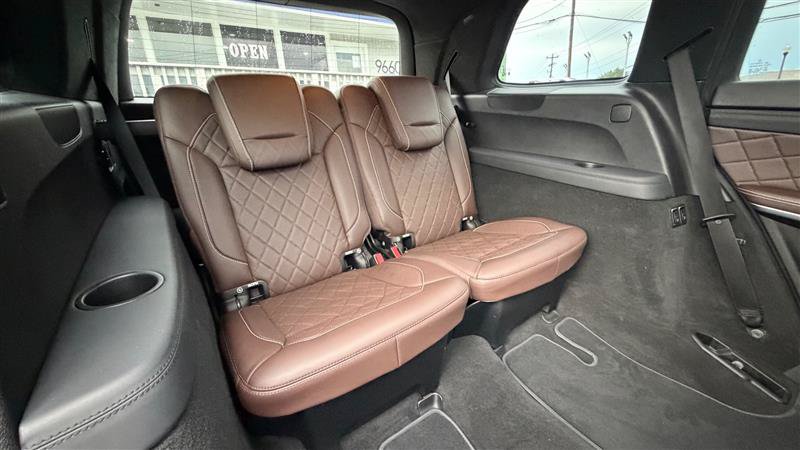 Used 2016 Mercedes-Benz GL 550 4MATIC image 42