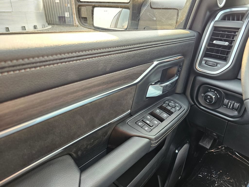 New 2026 RAM 2500 Laramie AWD/4WD image 29