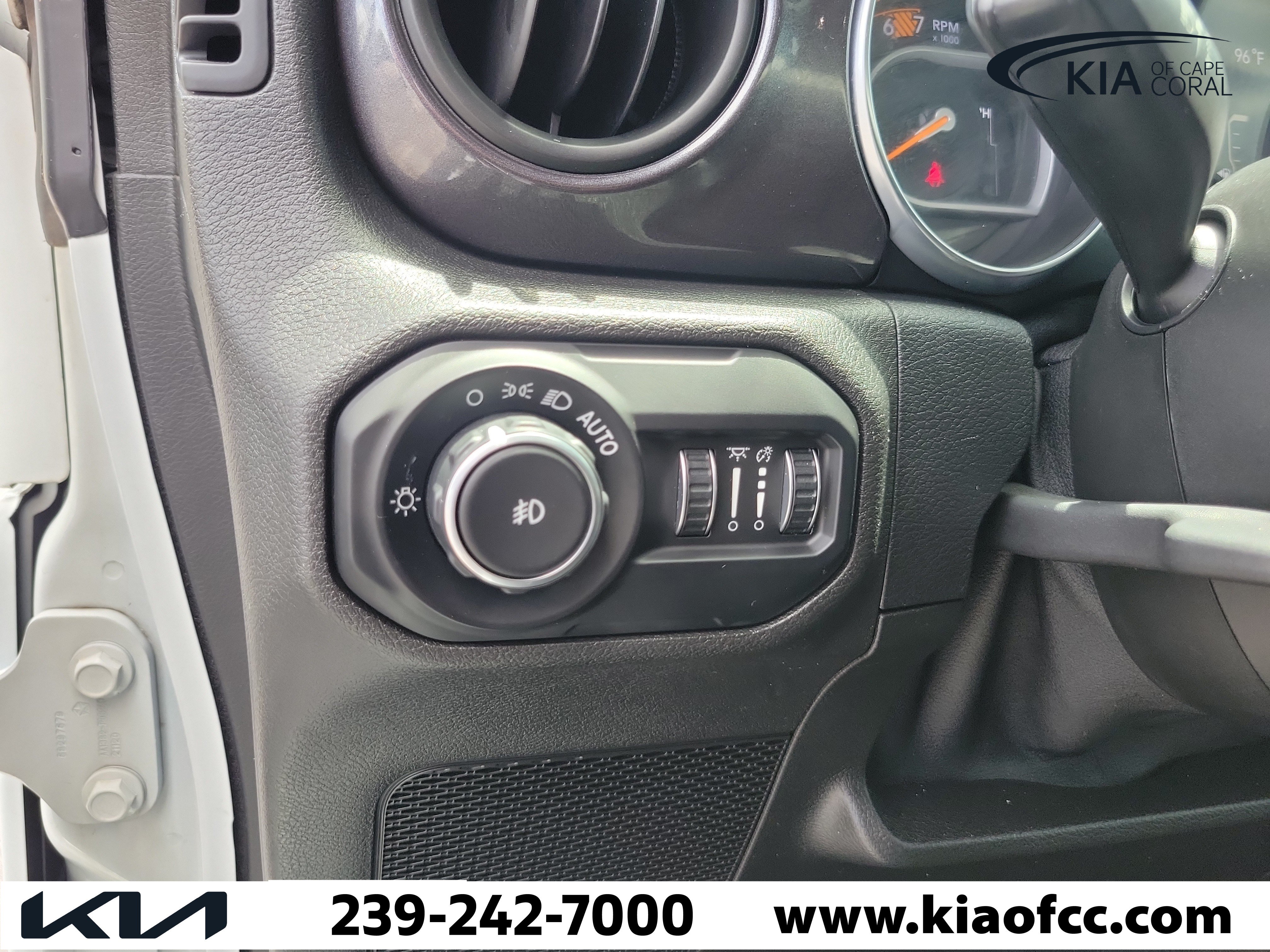 Used 2021 Jeep Wrangler Unlimited Sport AWD/4WD image 22