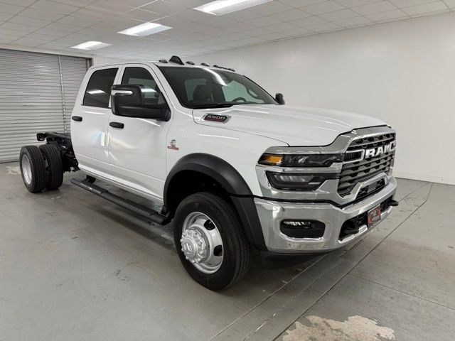 New 2026 RAM 5500 Tradesman w/ Chrome Appearance Group image 3
