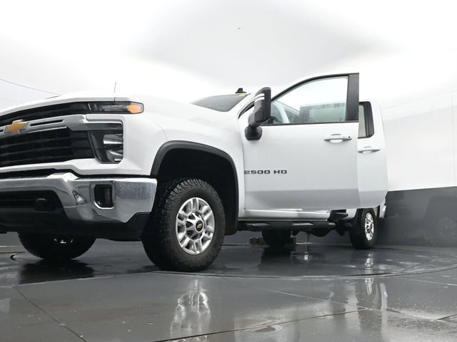 Used 2025 Chevrolet Silverado 2500 LT w/ Convenience Package AWD/4WD image 33