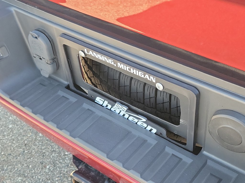 Used 2018 Chevrolet Silverado 1500 LTZ Z71 w/ LTZ Plus Package AWD/4WD image 41