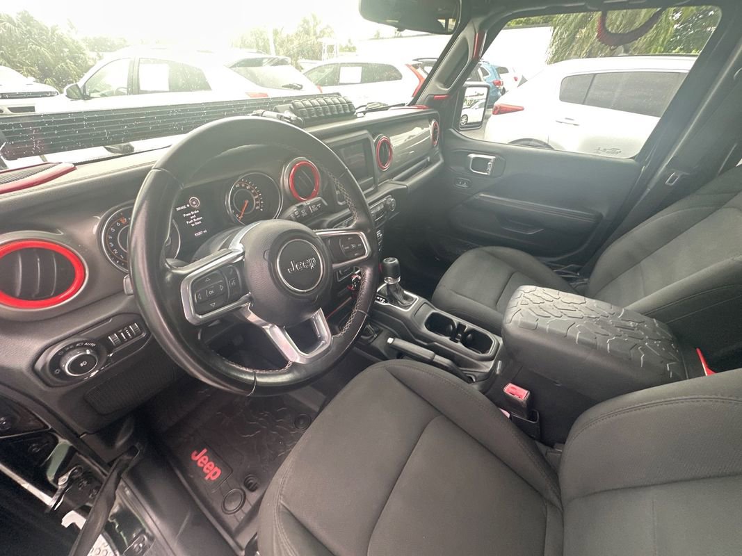 Used 2020 Jeep Wrangler Unlimited Sahara image 15