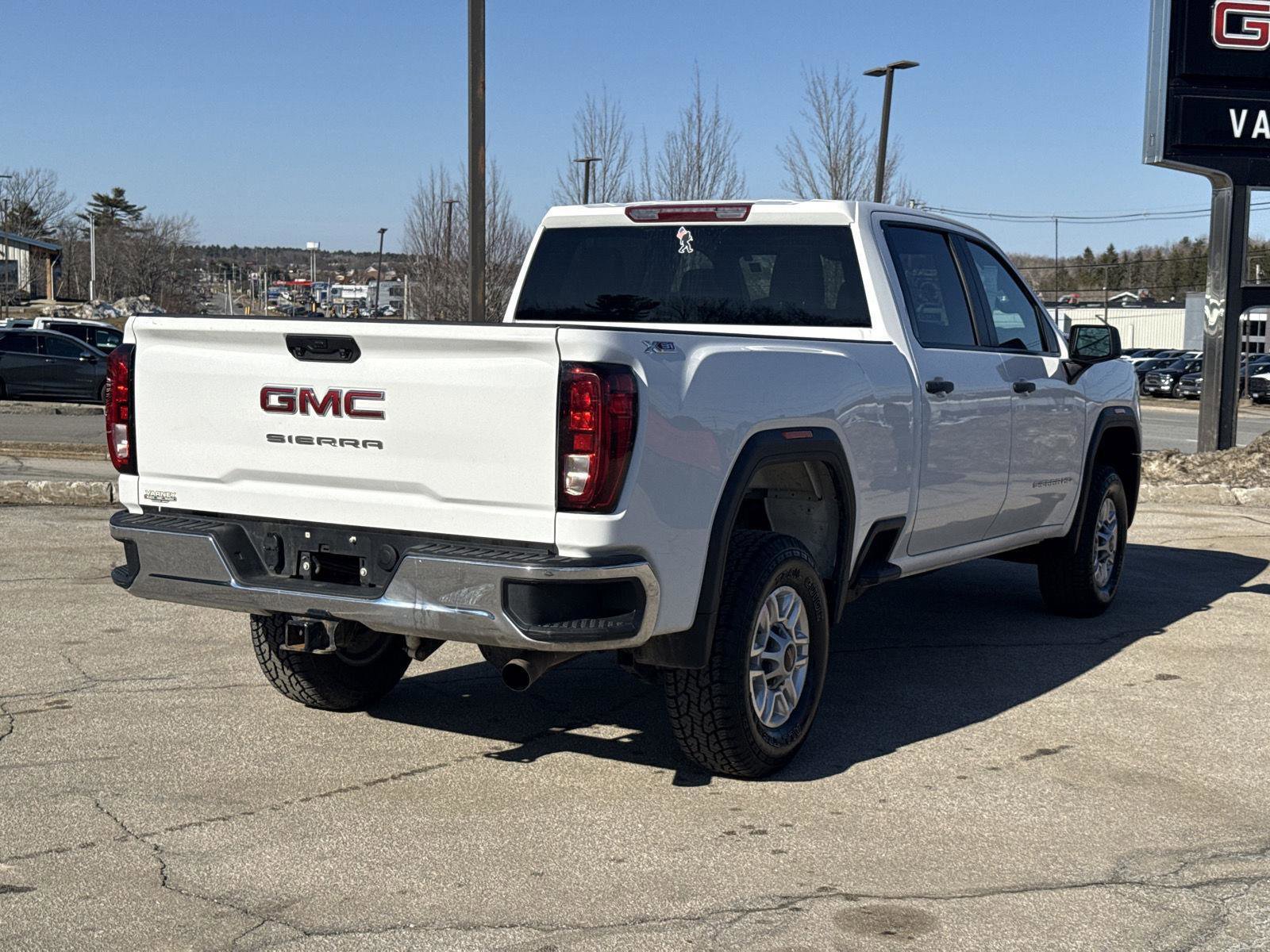 Used 2024 GMC Sierra 2500 Pro w/ Convenience Package image 8