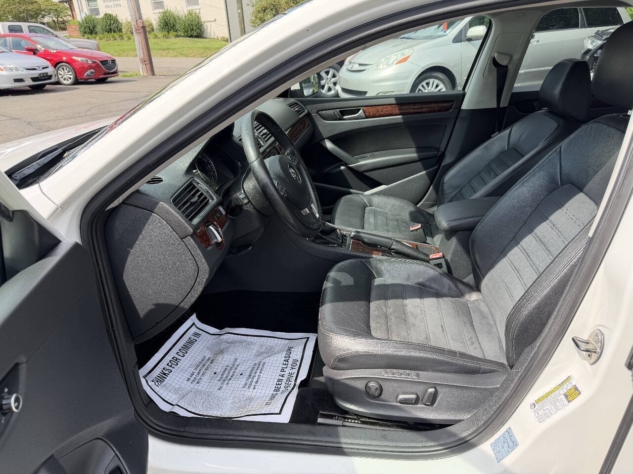 Used 2013 Volkswagen Passat TDI SEL Premium FWD image 11