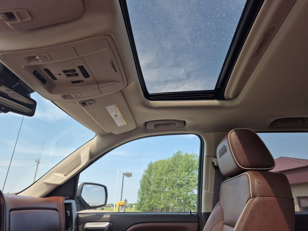 Used 2018 Chevrolet Silverado 1500 High Country image 21