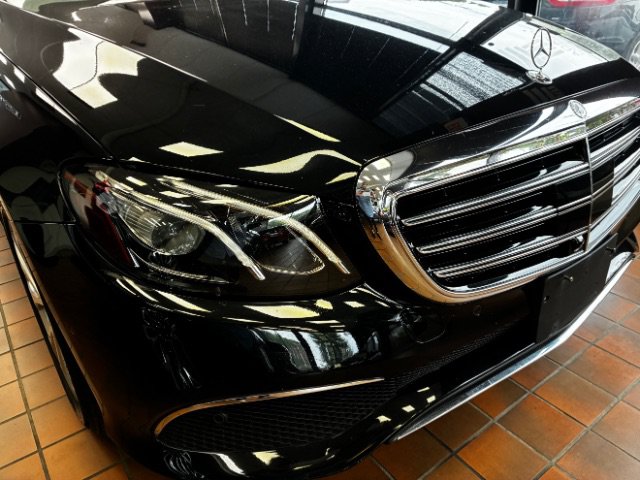 Used 2019 Mercedes-Benz E 300 4MATIC w/ Driver Assistance Package image 2