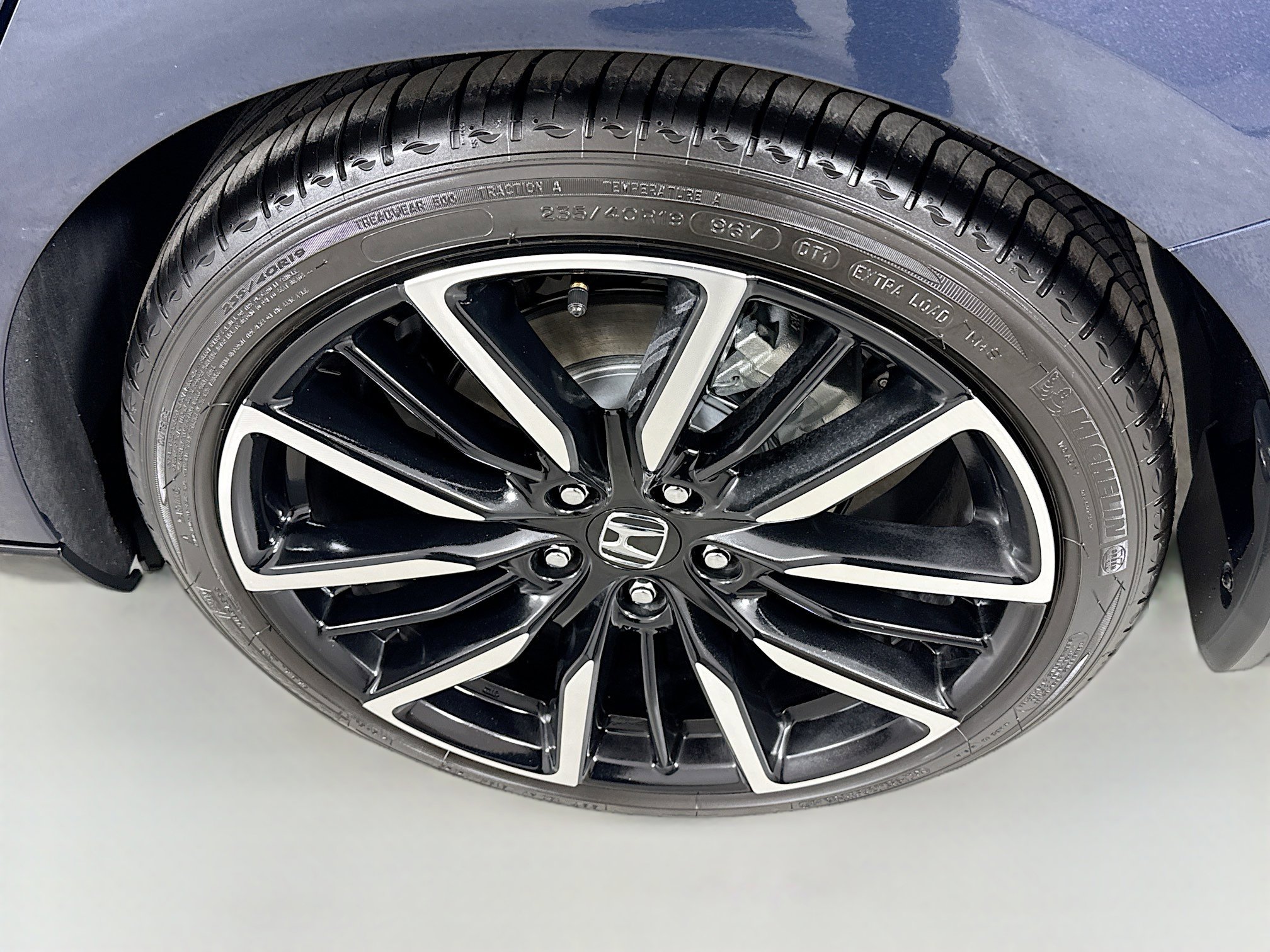 Used 2025 Honda Accord Touring image 28