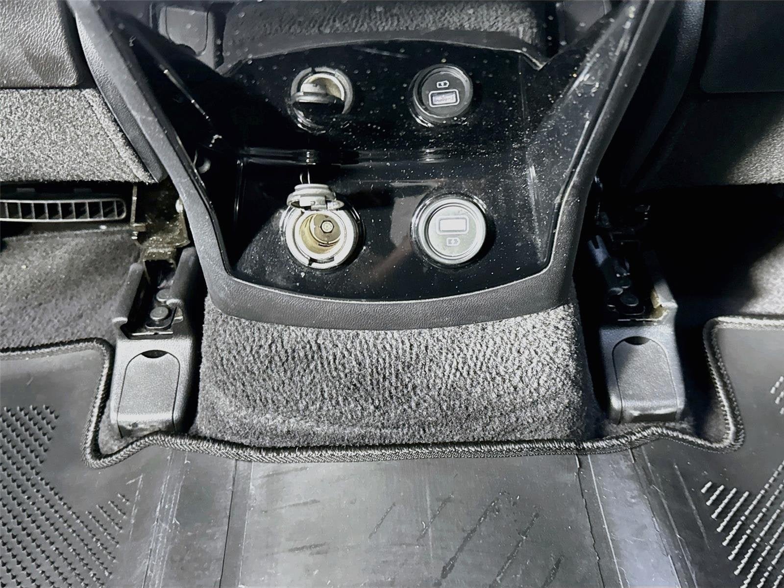 Certified 2023 Kia Sorento SX FWD image 27
