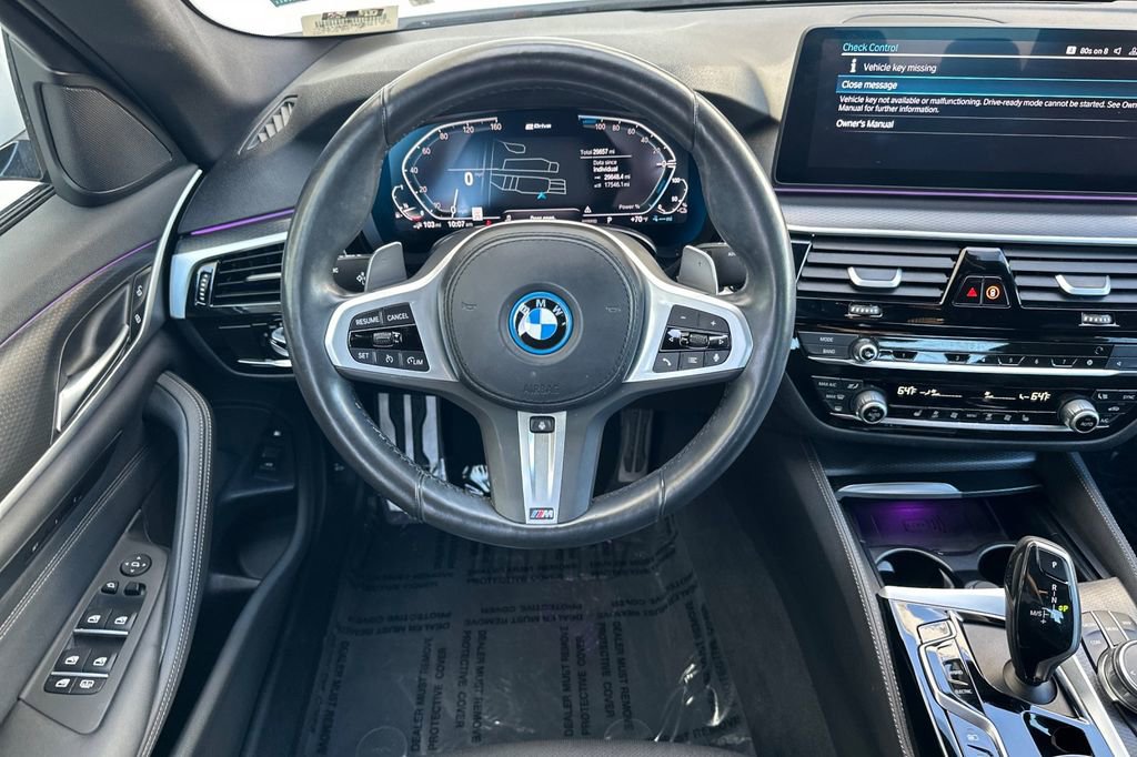 Used 2023 BMW 530e w/ M Sport Package image 15