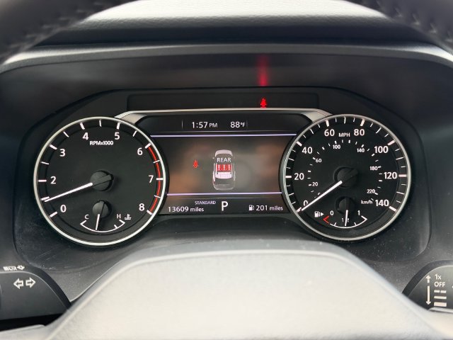 Used 2025 Nissan Rogue SV FWD image 20