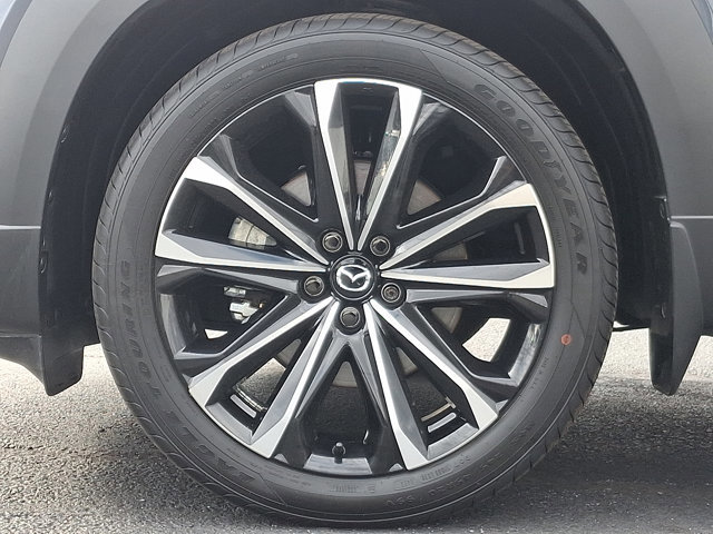 Certified 2025 MAZDA CX-50 2.5 Turbo w/ Premium Plus Pkg image 9