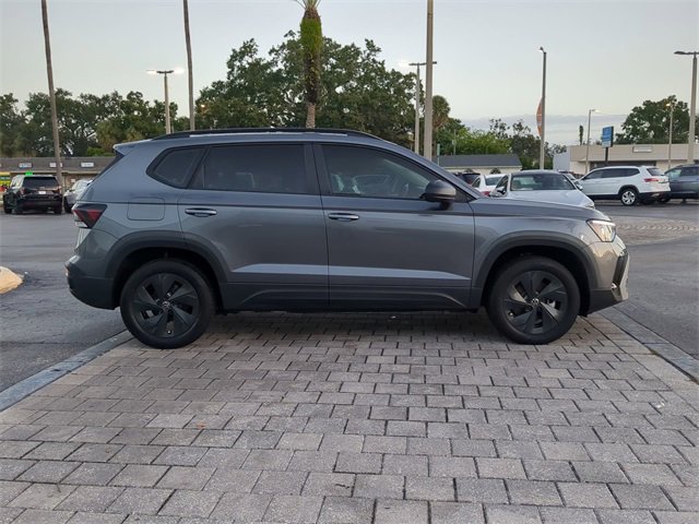 Certified 2025 Volkswagen Taos S image 3