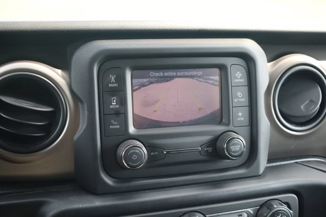 Used 2020 Jeep Wrangler Unlimited Sport AWD/4WD image 17