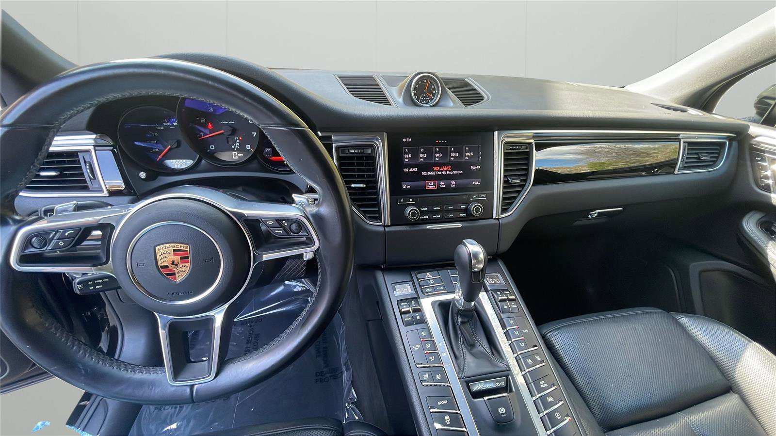 Used 2017 Porsche Macan image 20