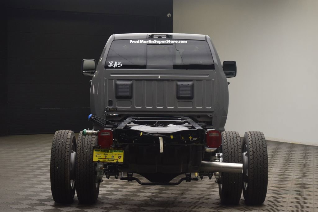 New 2026 RAM 5500 Tradesman AWD/4WD image 11