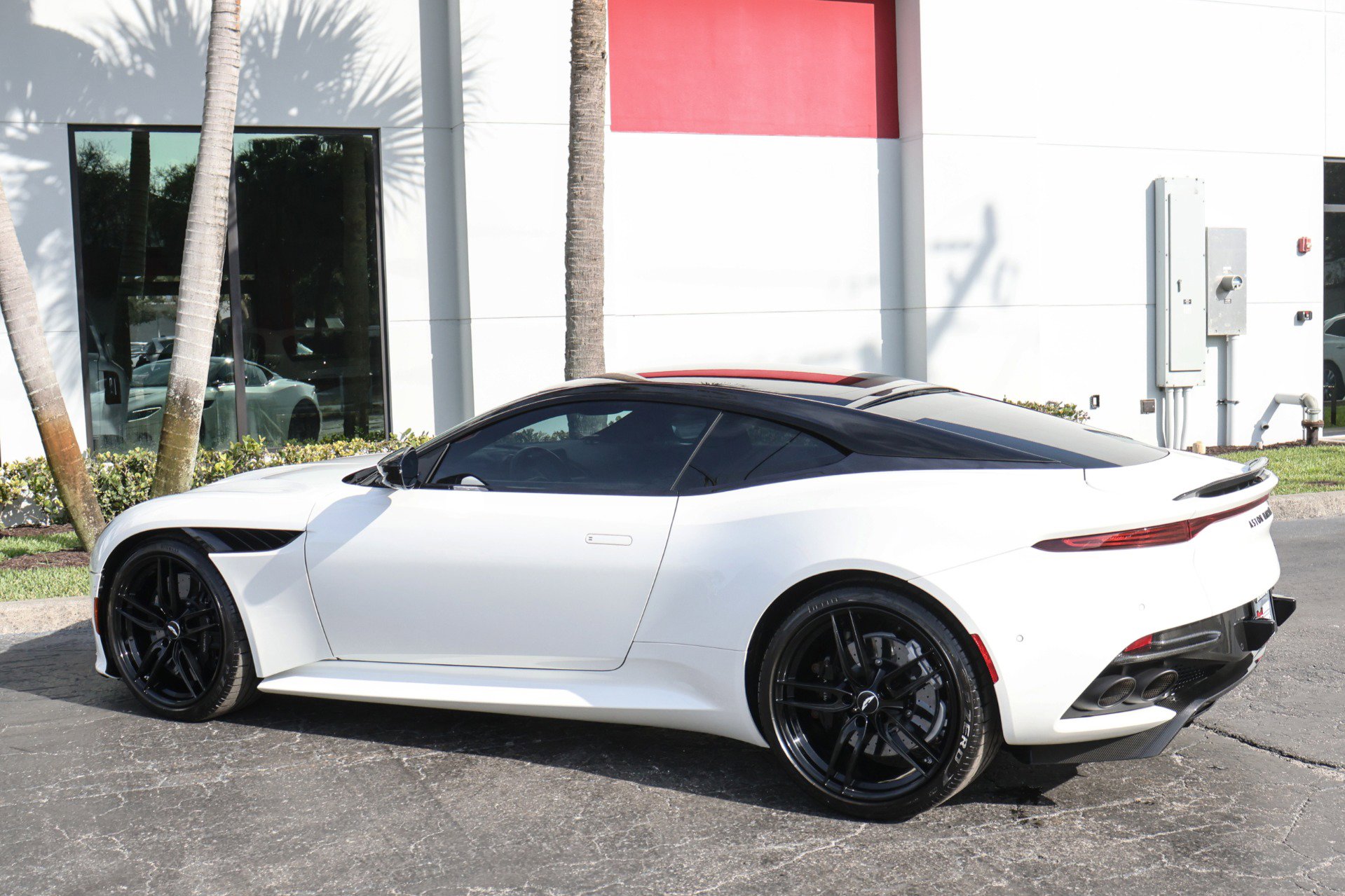 Used 2019 Aston Martin DBS Superleggera image 36