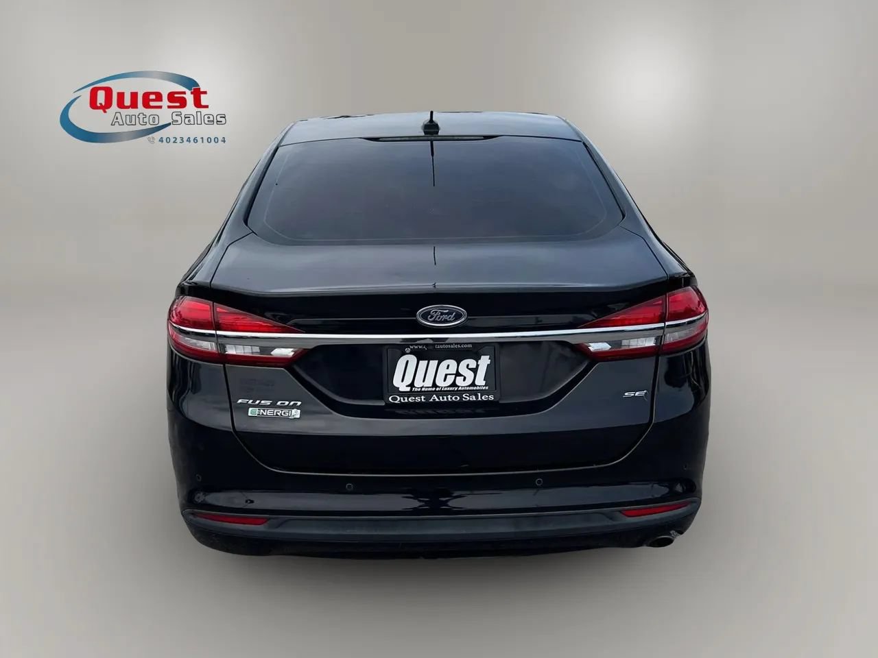 Used 2017 Ford Fusion Energi SE FWD image 3